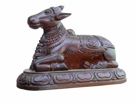 Nandhi Statue
