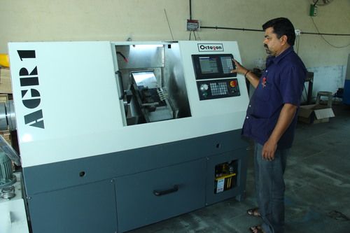 CNC Lathe Machine