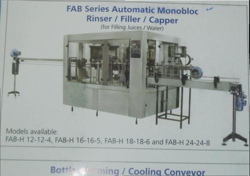 Bottle Filling Machine - Stainless Steel, 1800X1200X2000 Mm , 1000 Bph, PLC Control, +/-1% Filling Accuracy, Automatic, Durable, High Speed, Low Maintenance, Versatile Use