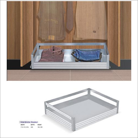 Wardrobe basket