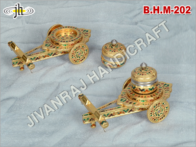 Golden Cart With Mouth Freshner Box