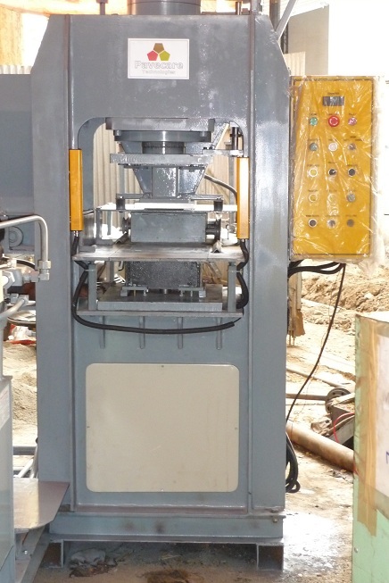 Pave Care Reverse Type Pavers Making Machine