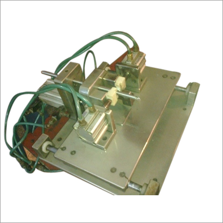 Boot Fitting Machine