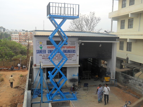 Scissor Lift