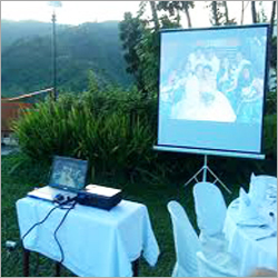 Motorized Projector Screen