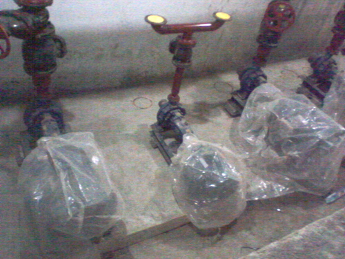 Main Pumps