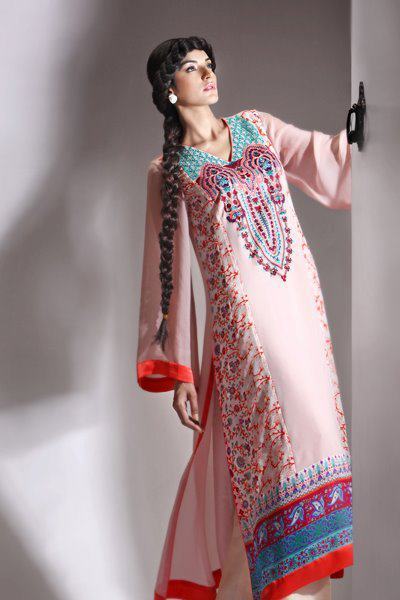 PAKISTANI SUIT