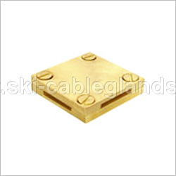 Brass Cross Saddle