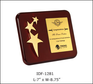 Trend Micro Star Award - Wood, 7.7" X 8.75", Brown | Elegant Design, Customizable, High Gloss Finish