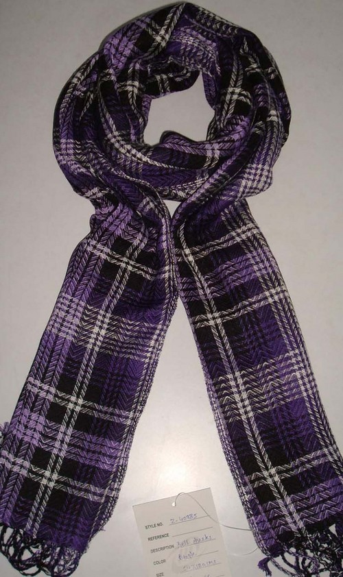 Scarves with checks design
