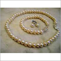 Pearls Set