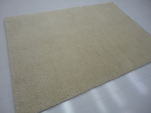Woolen shaggy rug