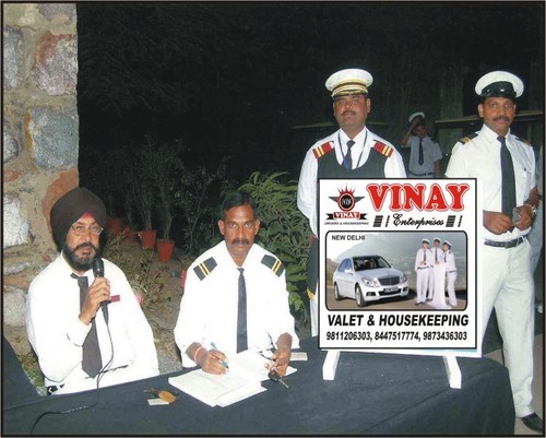 Keyboard & Vehicle record officer