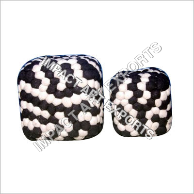 Woollen Pebble Balls Puff