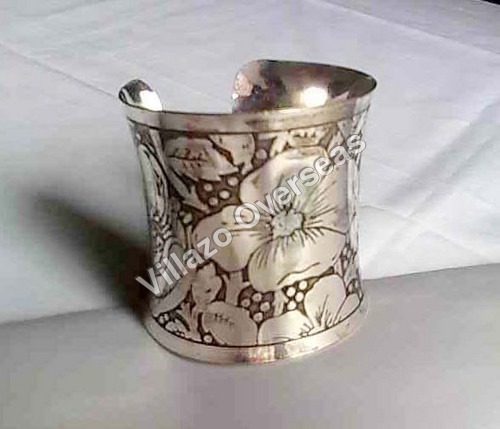 Designer Kada