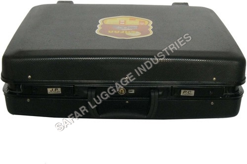 EXPORTER OF BRIEFCASE