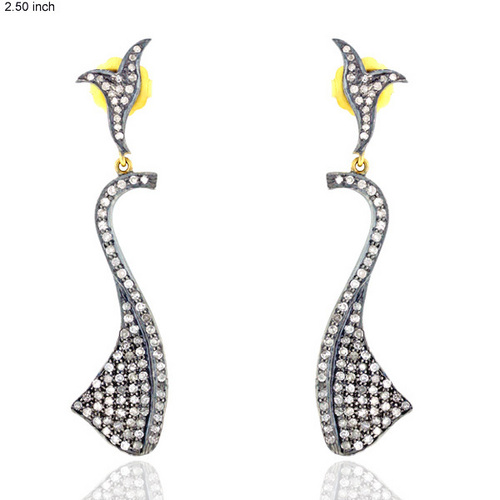 Pave Diamond Fashion Gold Earring