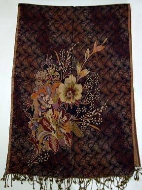100 % Viscose Shawls