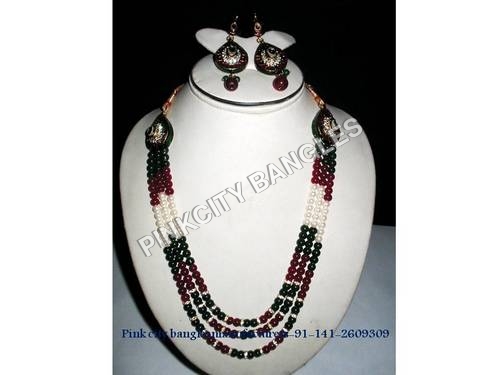 kunden meena nackles