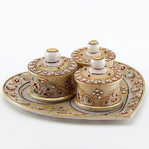 Marvel in Marble - Heart shaped Utility Tray Set with Embossed Gold - 78