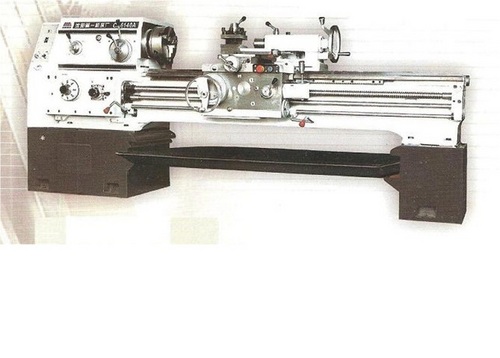 Heavy Duty Lathe Machine