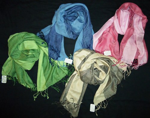 Textured viscose scarf