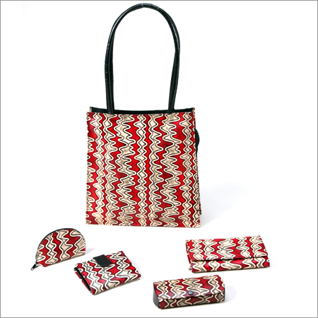 Trendy Leather Purse 