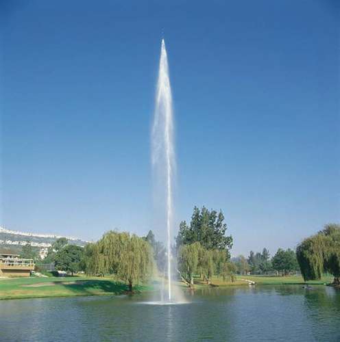 High vertical floating jet fountains