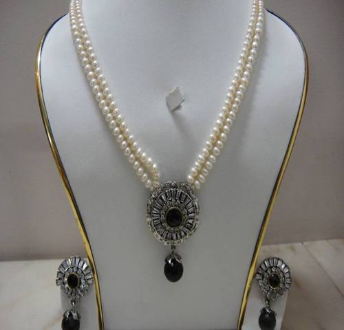 pearl Necklace Set