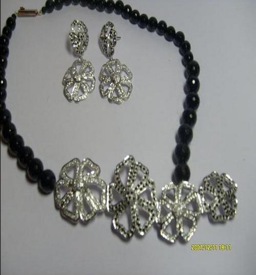 Bead Necklace Set