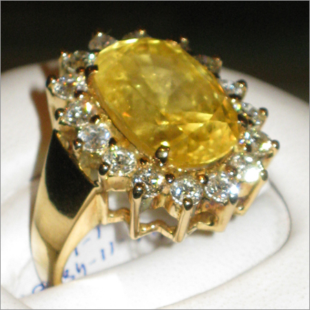 Gemstone Studded Gold Jewelry