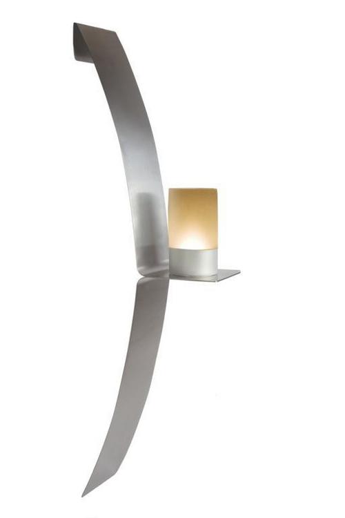 Wall mounted tealite holder