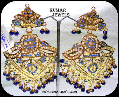 colorfull earrings.