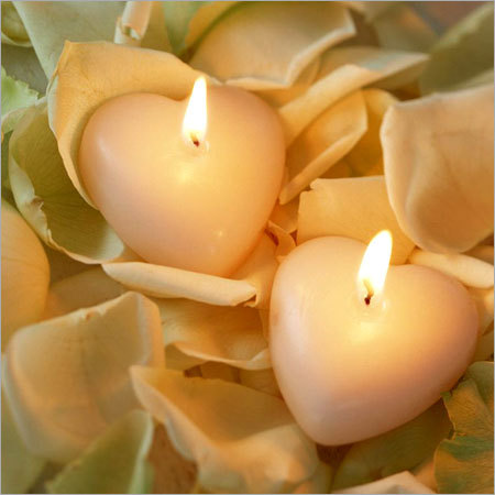 Romantic Sweet Heart Candles - Wax, 2x3 Inches, 0.5 lbs | Heart Shaped, Floral Scent, Cotton Wick, Gift Box Packaging