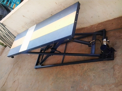 Two Wheeler Lift