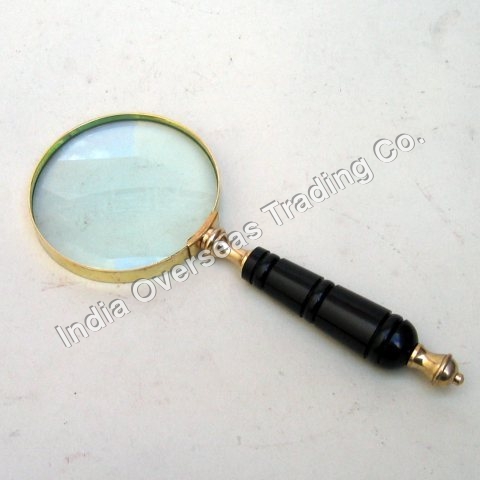 Magnifying Lens
