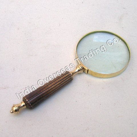 Magnifying Lens