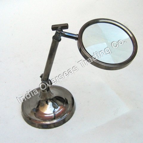 Magnifying Lens