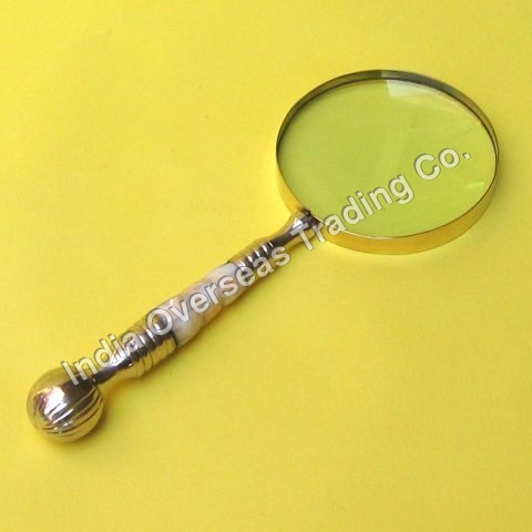 NAUTICAL MAGNIFYING GLASS MOTHER OF PEARL