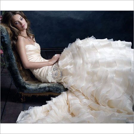 Sweetheart Blush Satin Organza Trumpet Bridal Gown