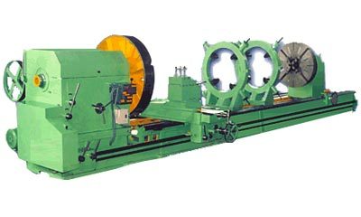 Heavy duty lathe machine