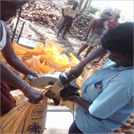 Coconut Machine Packing - Steel, 100x50x75 cm | 1000 Coconuts/Hour, Lightweight Design, Easy Handling, Consistent Performance