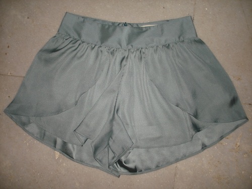 LAIDES POLY SATIN FASHIONABLE SHORTS