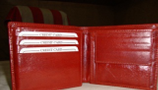 LEATHER DESIGNER WALLET