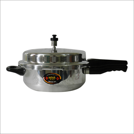 5.5 Litre Senior Pressure Cooker Pan With Lead