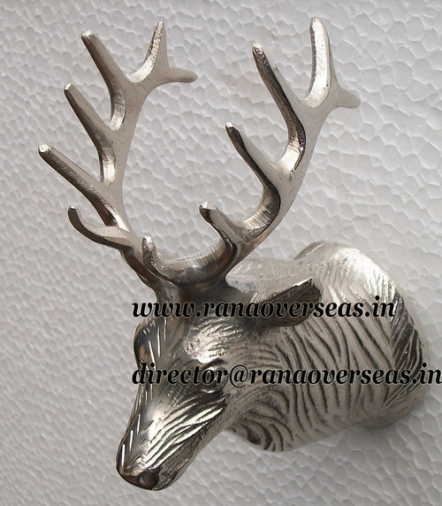 Silver Wall Hanging Aluminium Metal Swamp Deer For Home Decoration.