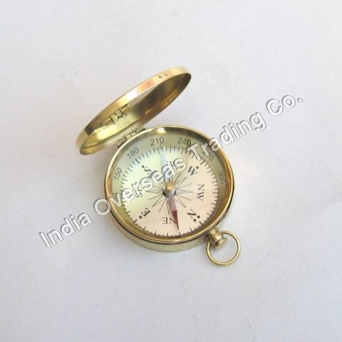POCKET FLAT COMPASS WITH LID 3"