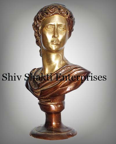 Beautiful Lady Statue
