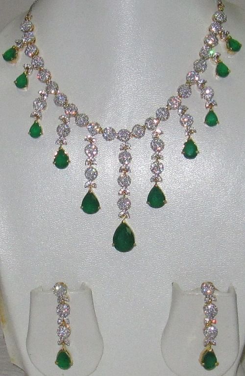 AD Emerald Necklace Set