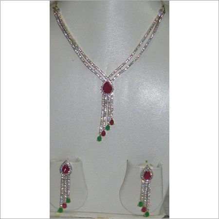 Trendy Necklace Set